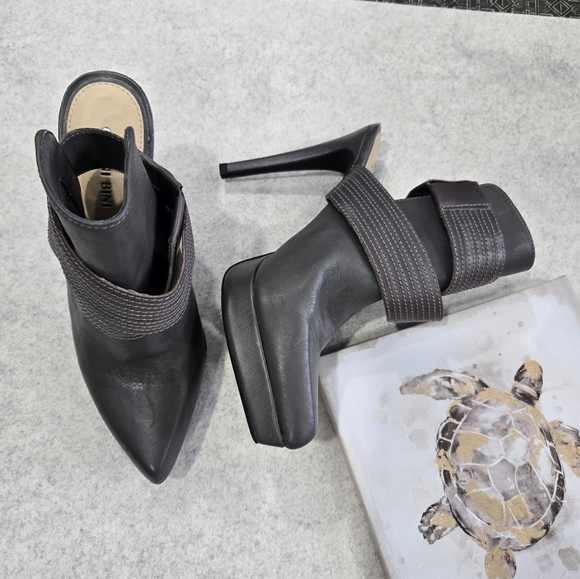🐢 Gianni Bini NWOT Pointed Toe Platform booties- Size 8.5 - Picture 1 of 13